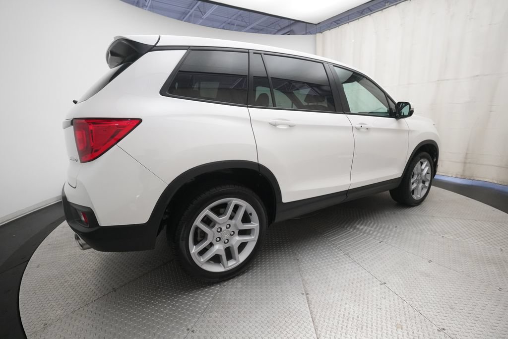Certified 2025 Honda Passport EX-L image 36