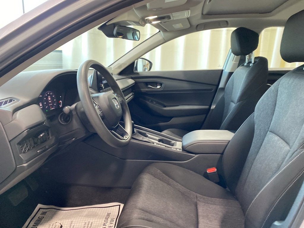 Certified 2023 Honda Accord EX image 16