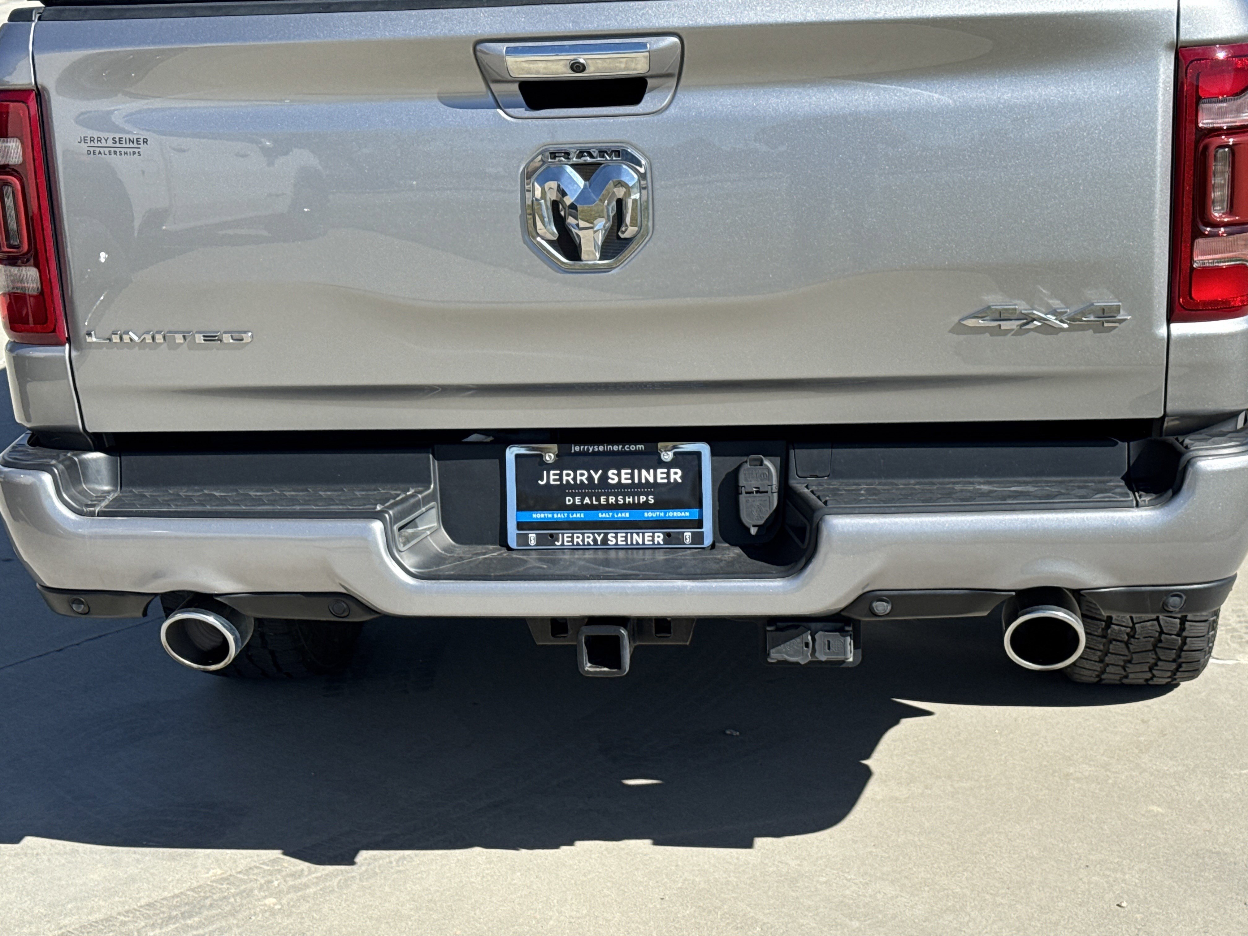 Used 2022 RAM 1500 Limited image 12