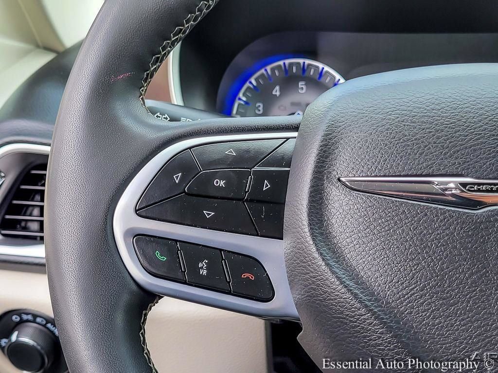Used 2023 Chrysler Voyager LX FWD image 16