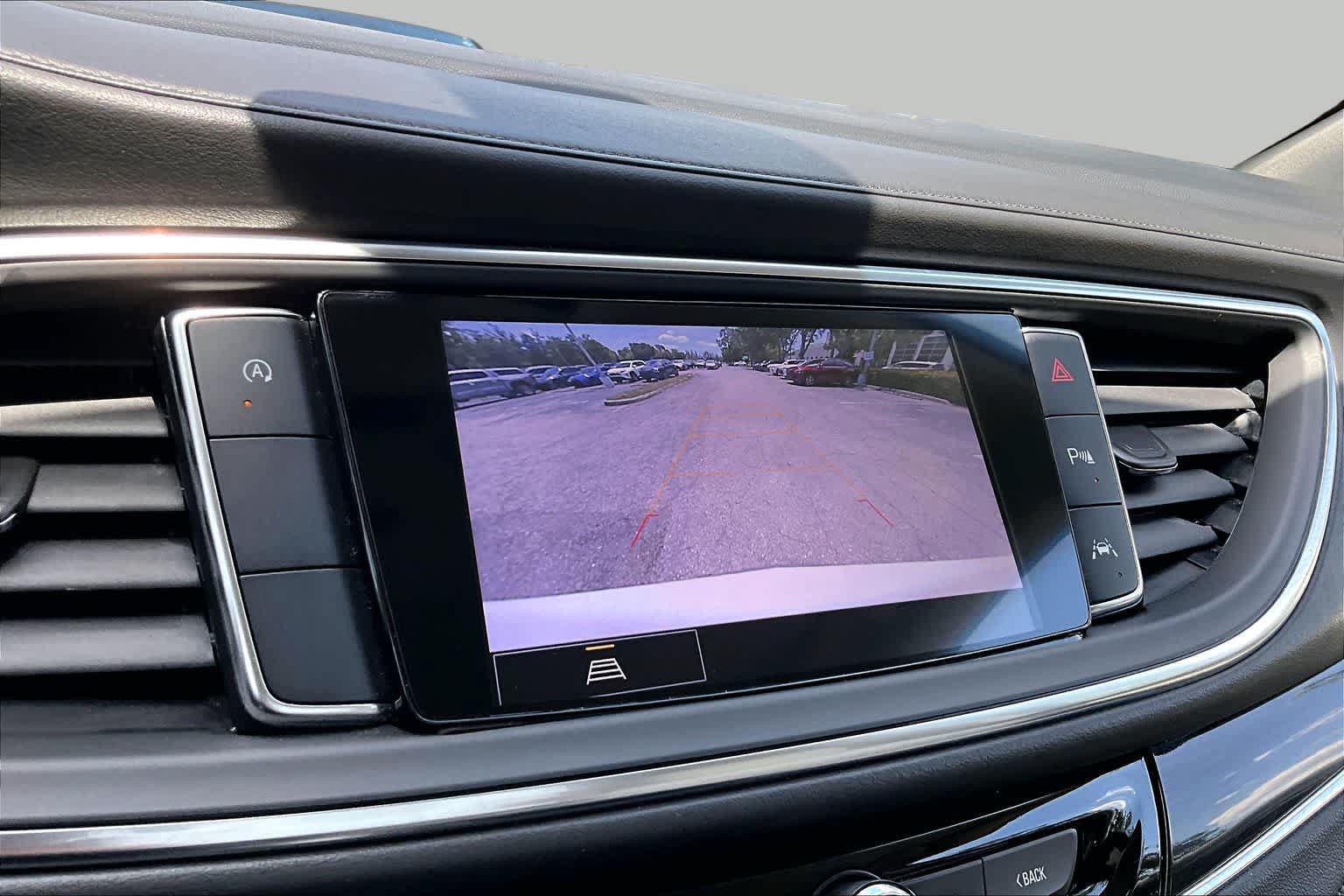 Used 2023 Buick Enclave Essence FWD image 25