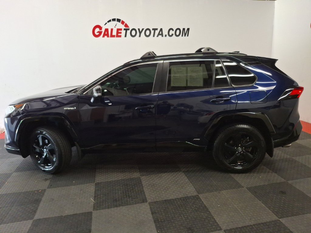 Used 2019 Toyota RAV4 XSE w/ XSE Weather Package AWD/4WD image 9