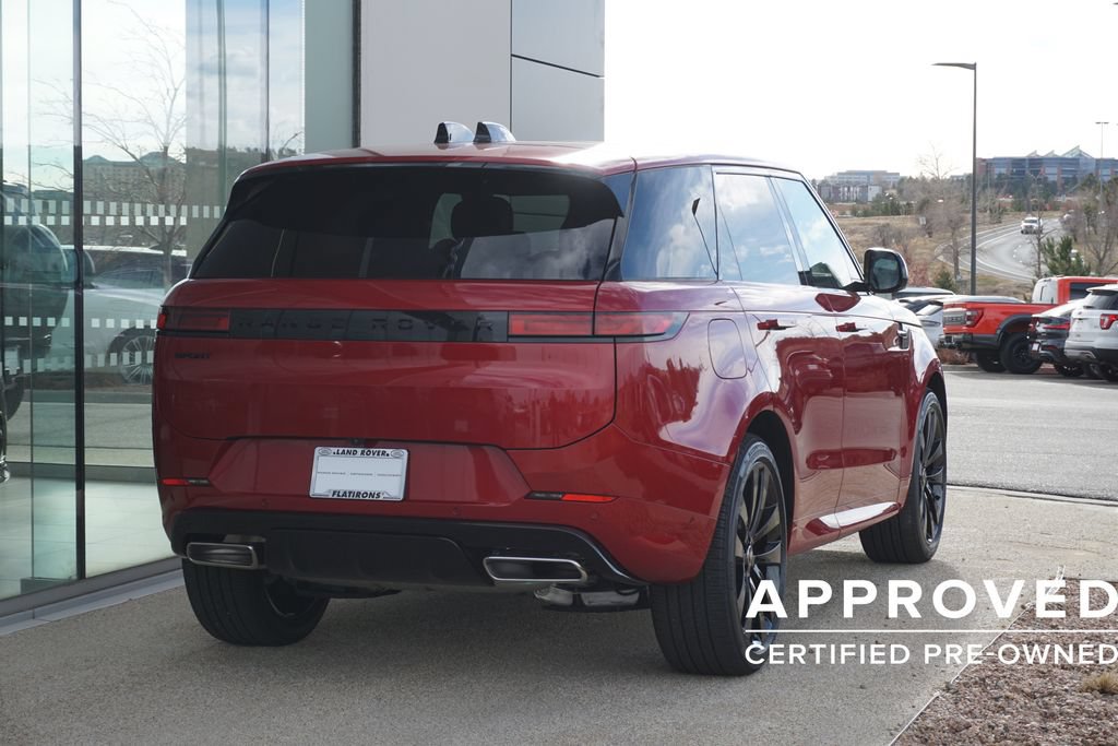 Used 2025 Land Rover Range Rover Sport Dynamic SE AWD/4WD image 2