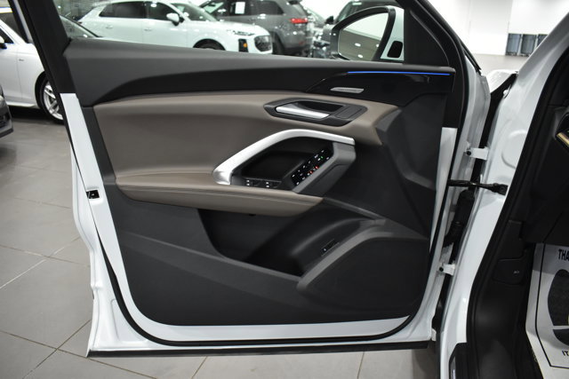 Used 2025 Audi Q5 Premium Plus w/ Premium Plus image 30