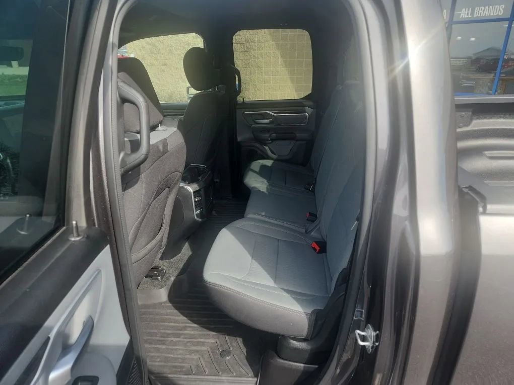 Used 2023 RAM 1500 Big Horn AWD/4WD image 9