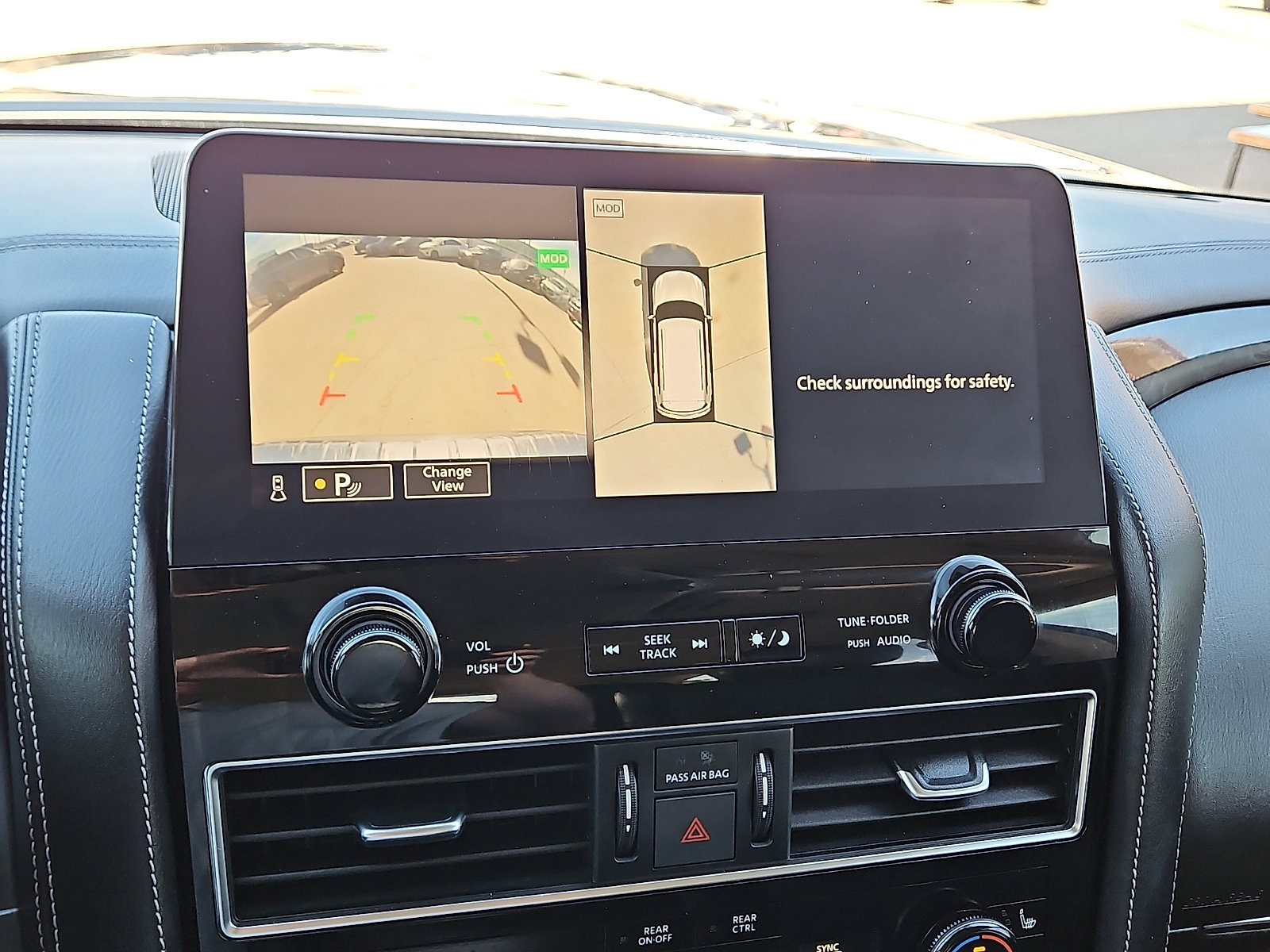 Used 2024 INFINITI QX80 Luxe image 17