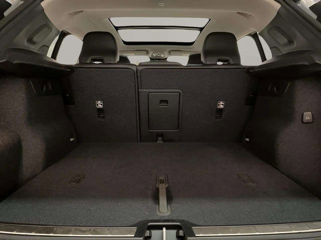 Used 2025 Volvo XC40 B5 Plus AWD/4WD image 91