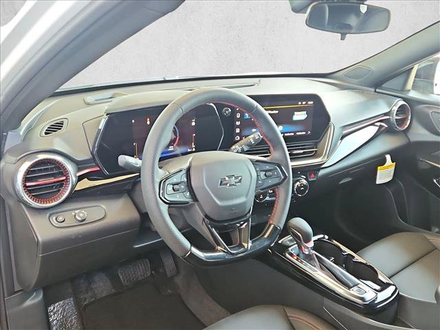 New 2026 Chevrolet Trax RS w/ Sunroof Package FWD image 3