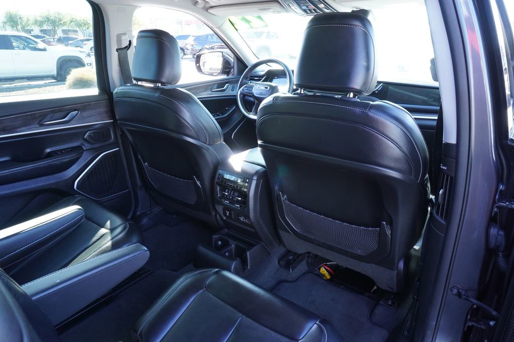 Used 2022 Jeep Grand Cherokee L Limited image 11