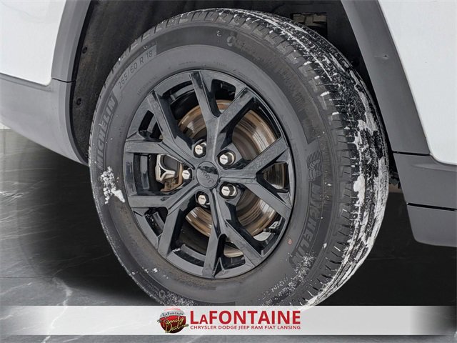 Certified 2024 Jeep Grand Cherokee L Laredo image 32