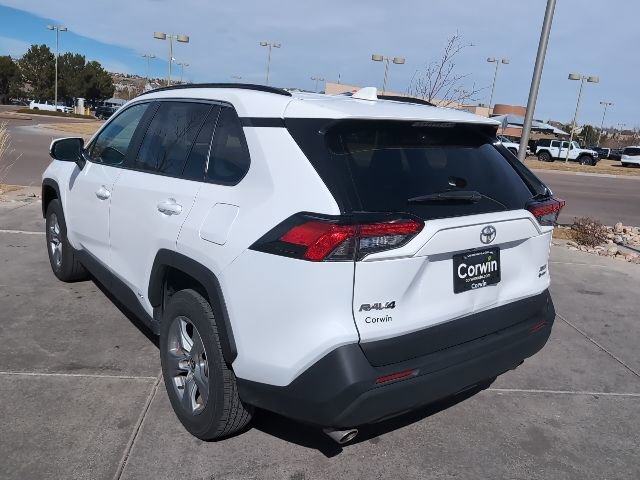 Used 2025 Toyota RAV4 XLE image 5