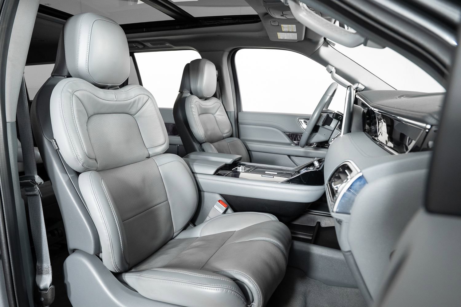 Used 2021 Lincoln Navigator L Reserve image 28