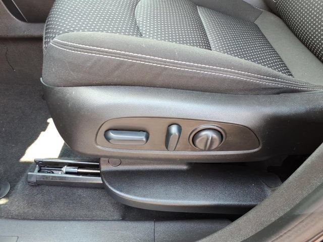 Certified 2022 GMC Terrain SLE w/ Driver Convenience Package AWD/4WD image 14