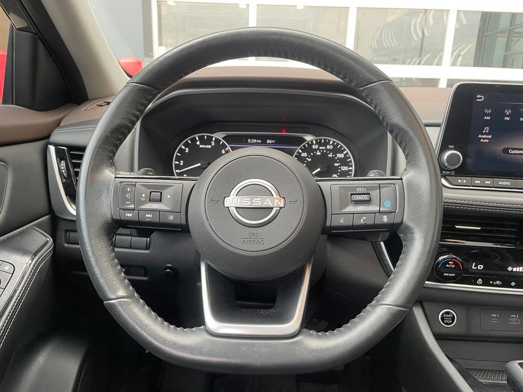 Certified 2022 Nissan Rogue SV w/ SV Premium Package FWD image 14