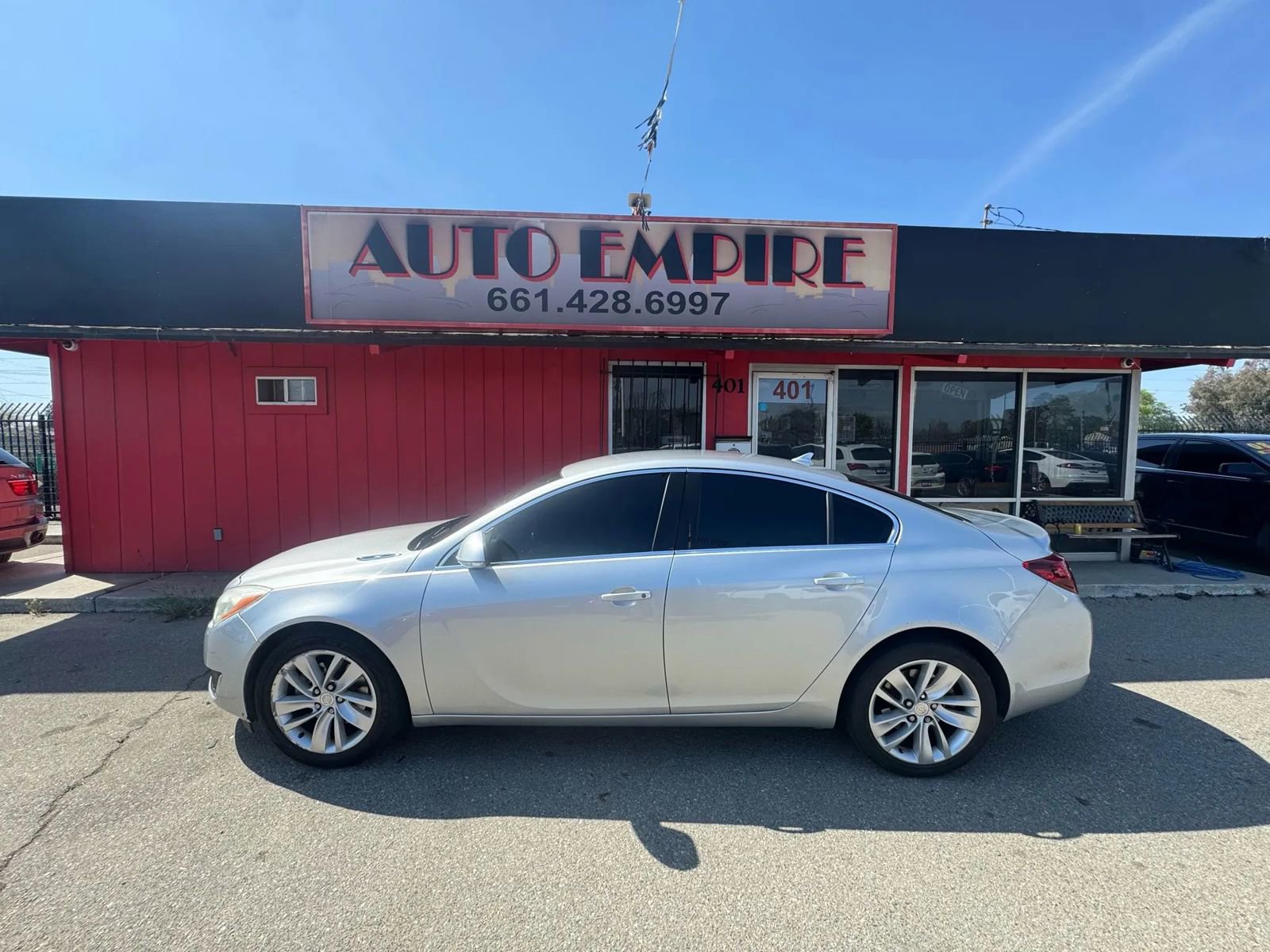 Used 2014 Buick Regal image 1