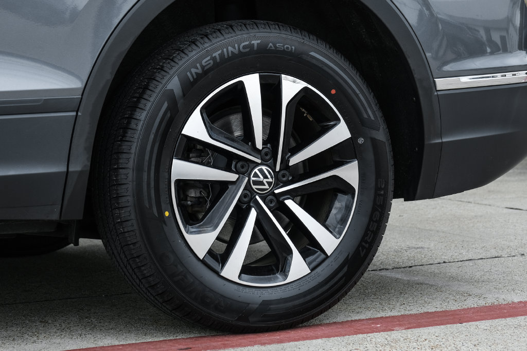 Used 2023 Volkswagen Tiguan S AWD/4WD image 64