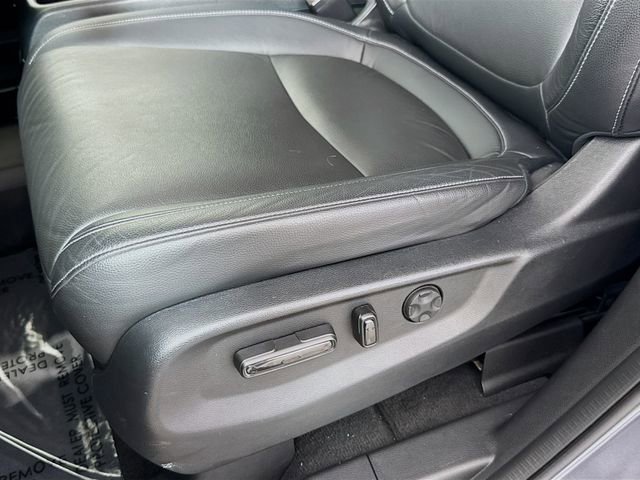 Used 2023 Honda Odyssey Touring image 16