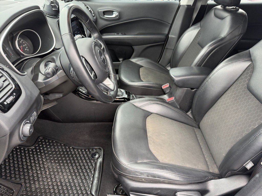 Used 2020 Jeep Compass Latitude image 10