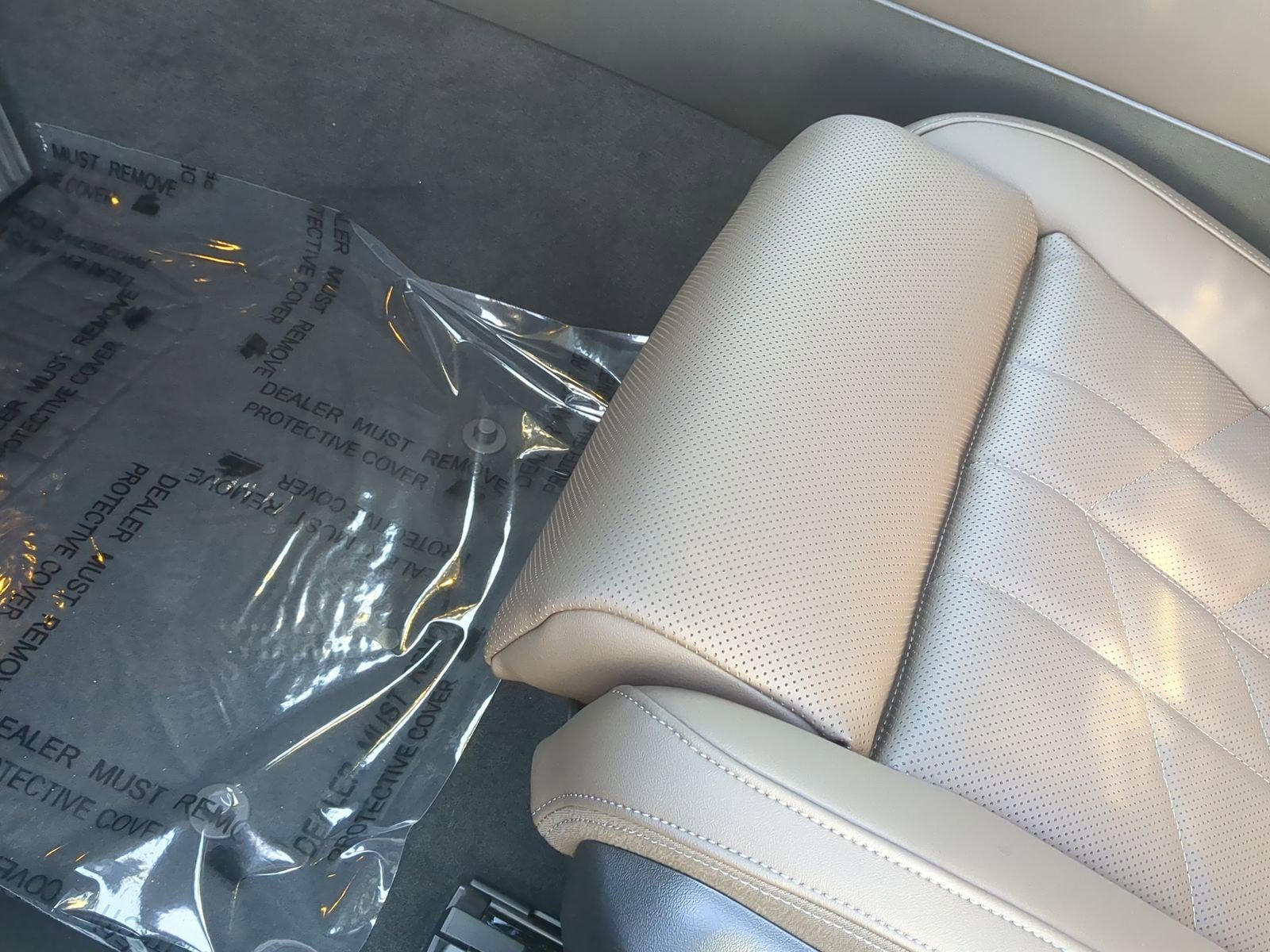 Certified 2025 BMW i5 eDrive40i w/ Premium Package image 16