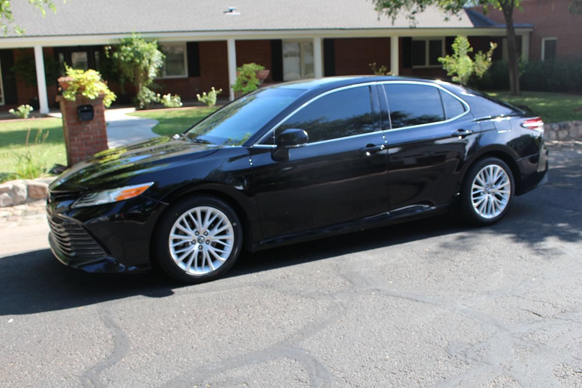 Used 2018 Toyota Camry XLE FWD image 40