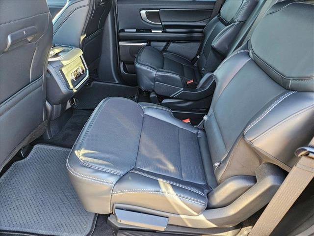 New 2026 Ford Expedition Platinum w/ Stealth Appearance Package AWD/4WD image 16