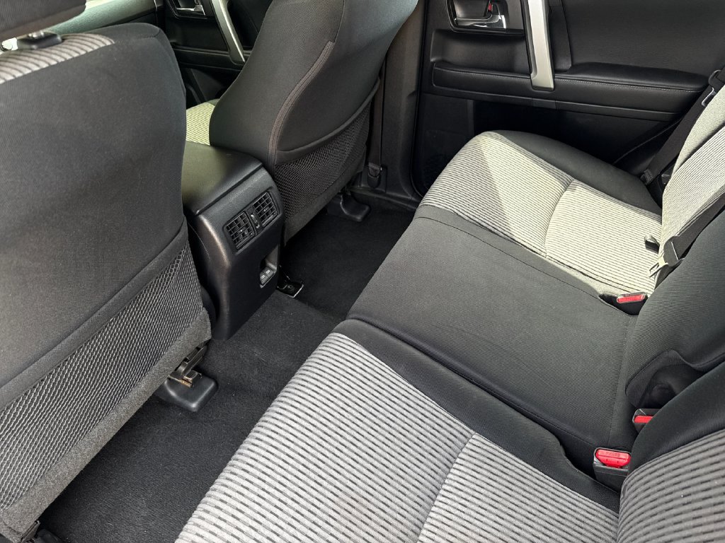 Used 2024 Toyota 4Runner SR5 AWD/4WD image 12