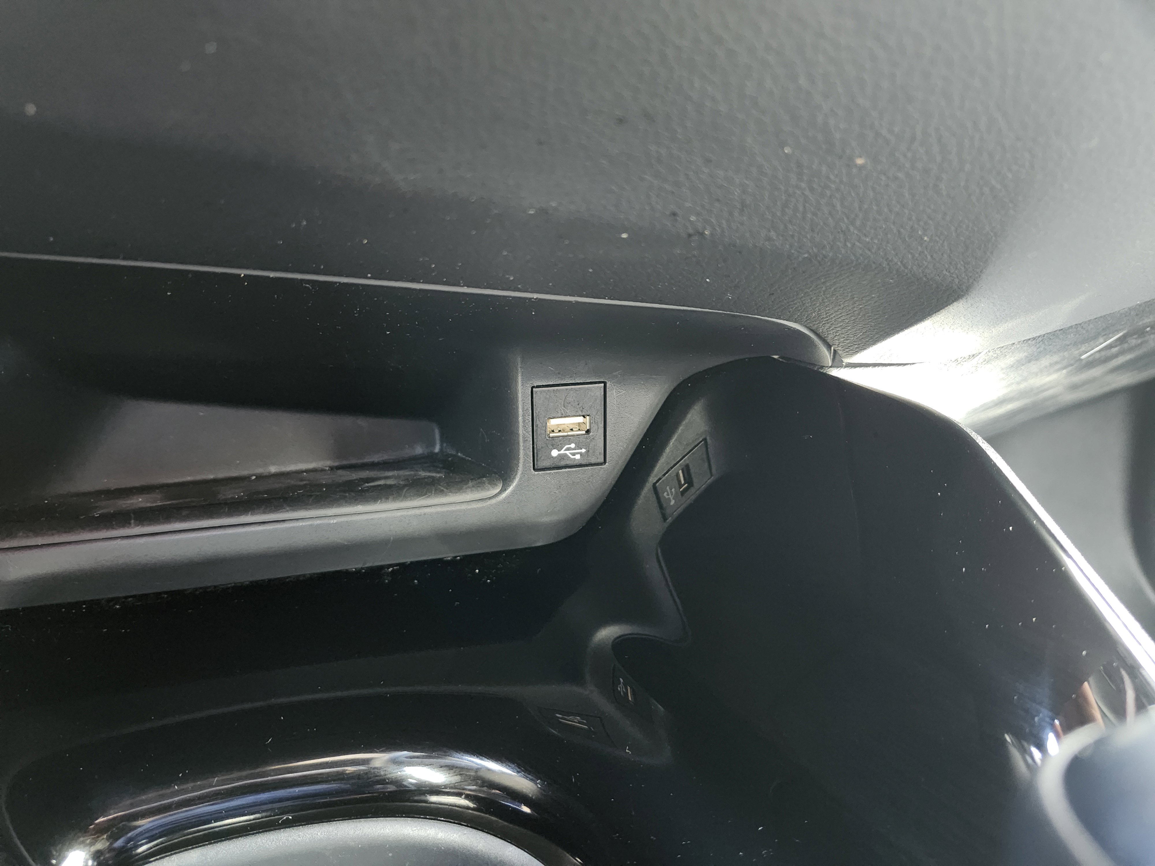 Used 2021 Toyota C-HR XLE FWD image 29