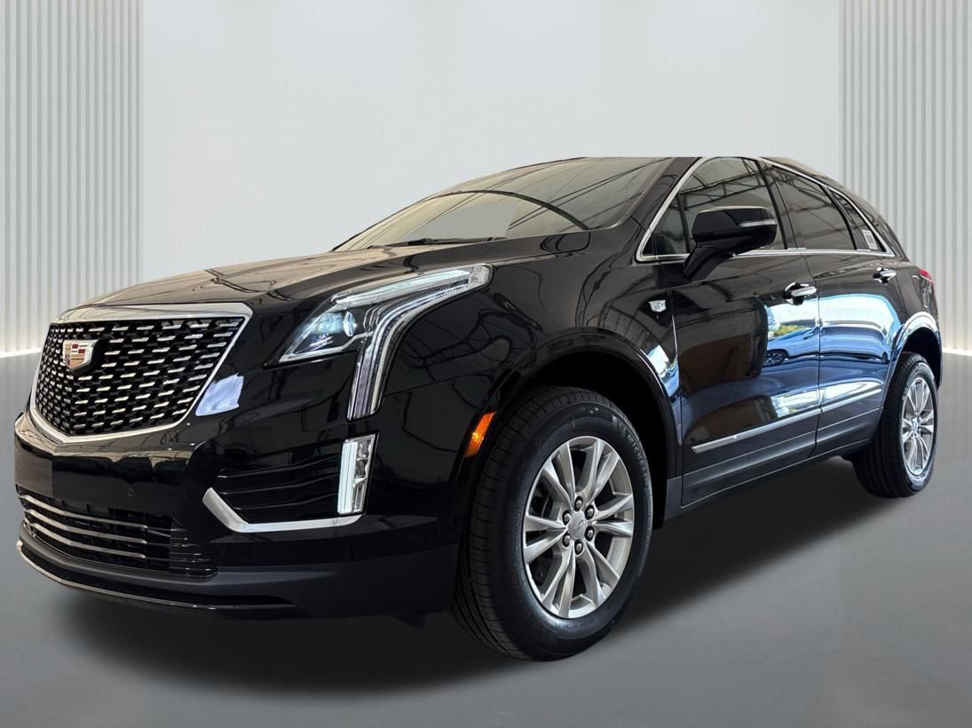 New 2025 Cadillac XT5 Luxury image 1