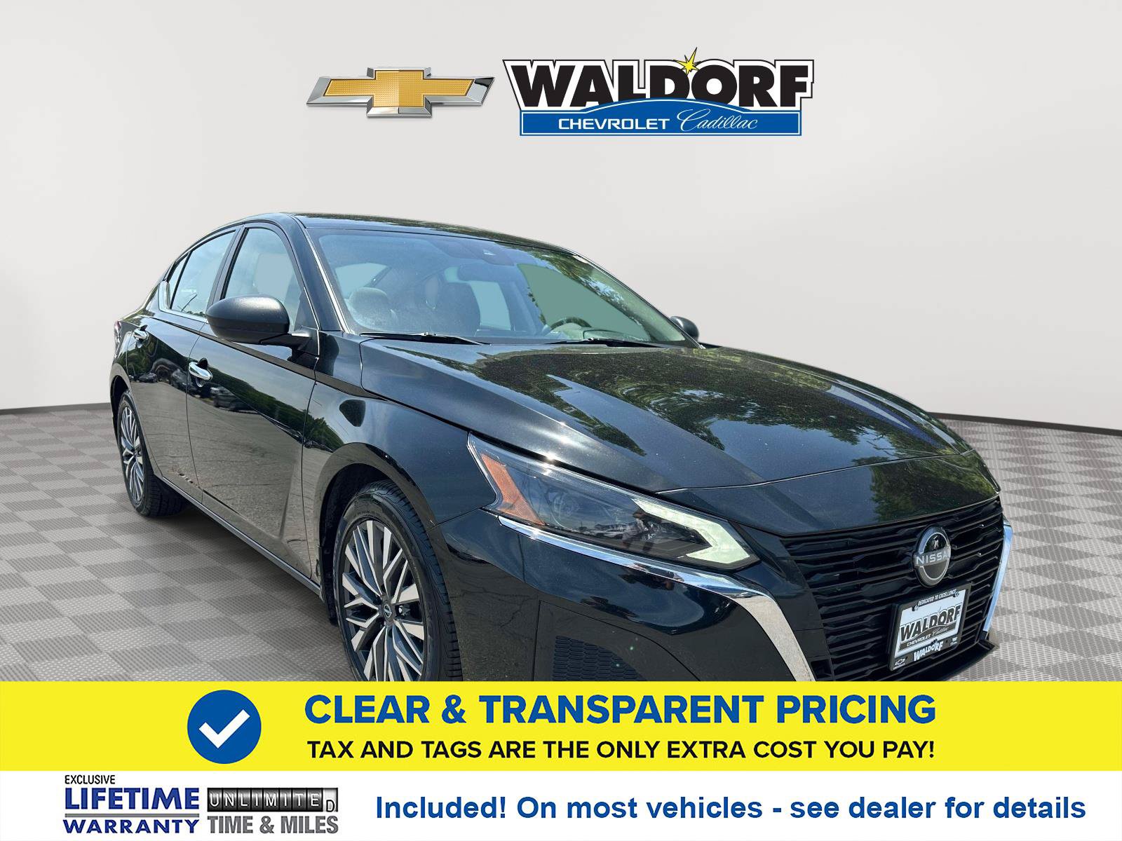 Used 2024 Nissan Altima 2.5 SV FWD image 1