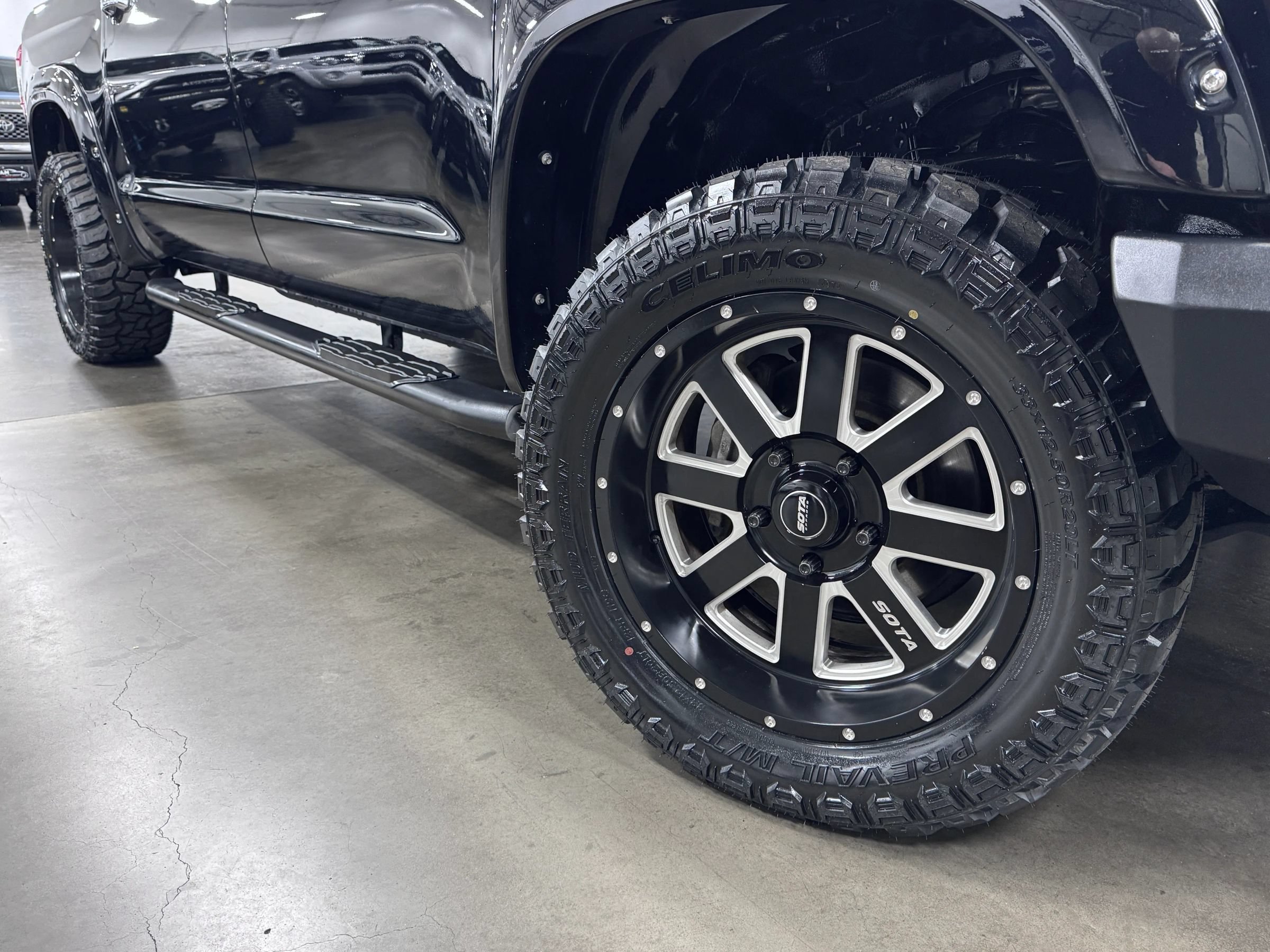 Used 2015 Toyota Tundra Platinum AWD/4WD image 2
