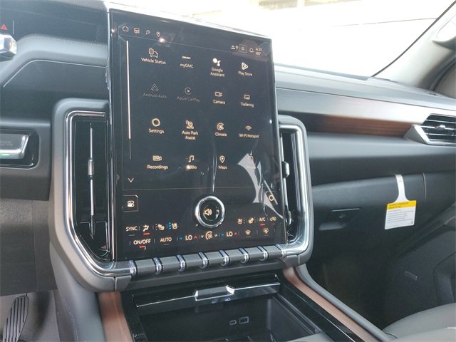 New 2026 GMC Yukon Denali w/ Sun & Power Step Package image 15