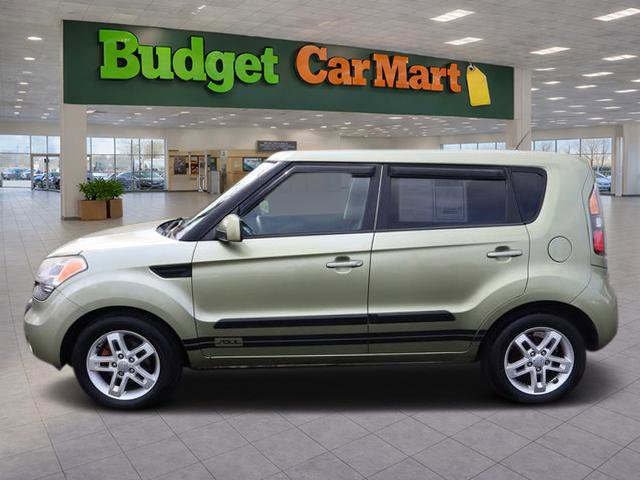 Used 2011 Kia Soul + image 4