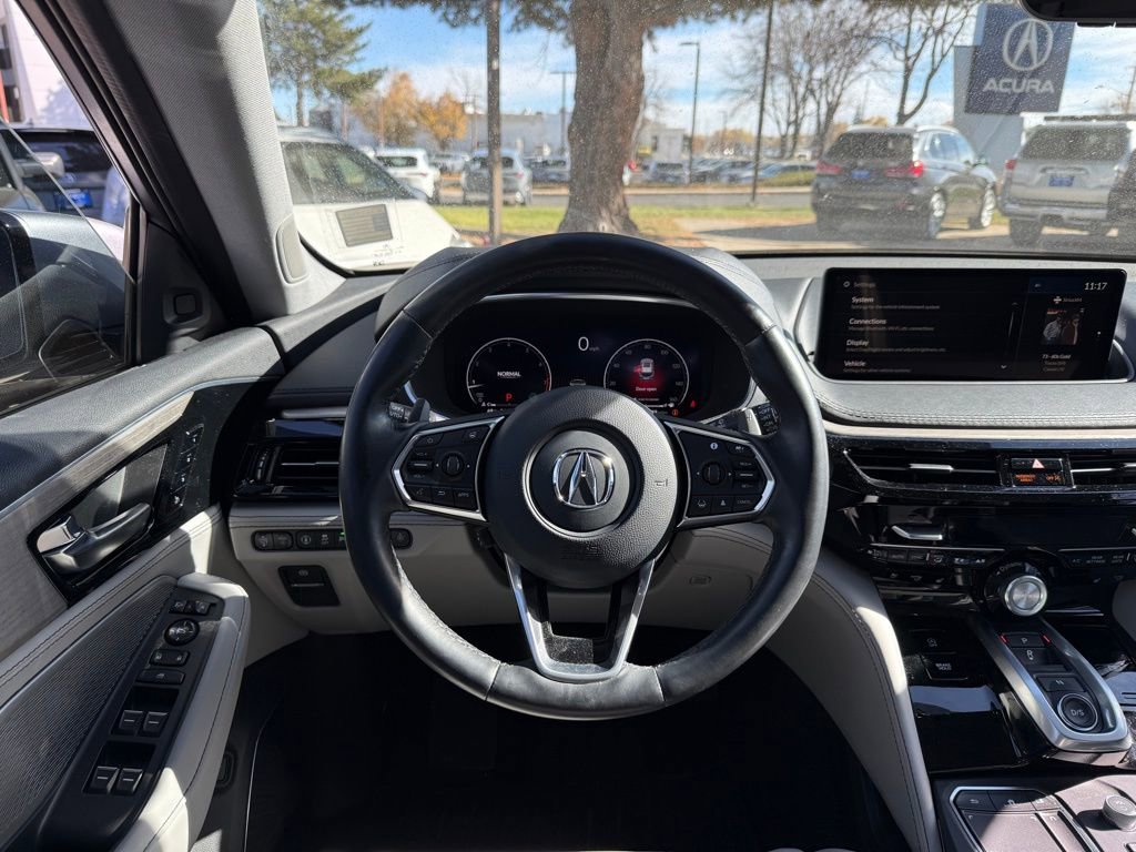 Used 2023 Acura MDX SH-AWD w/ Advance Package image 2