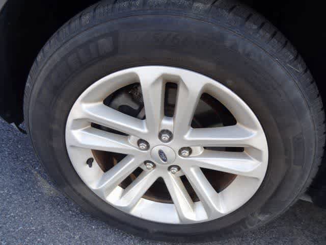 Used 2017 Ford Explorer FWD image 14