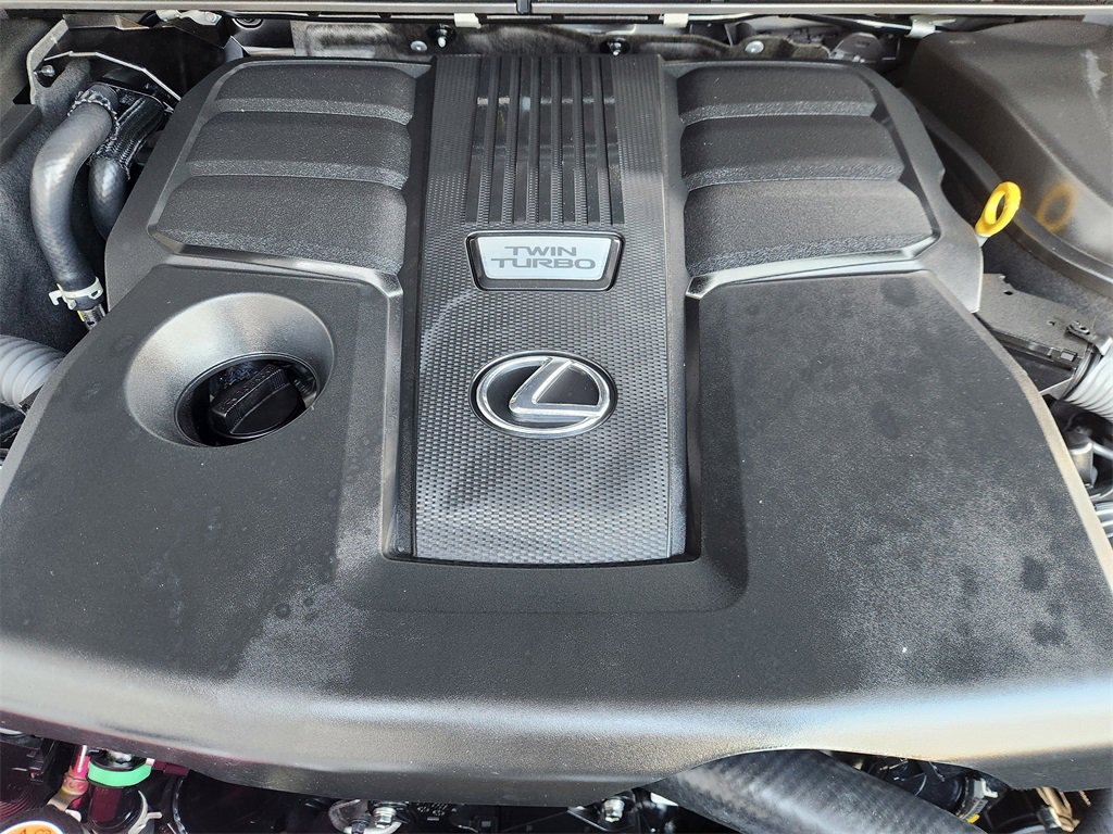 Used 2025 Lexus GX 550 image 32