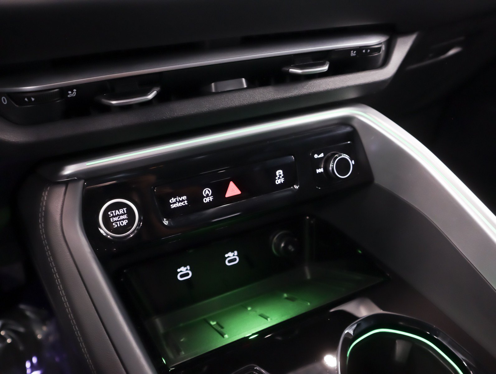 Certified 2025 Audi Q5 Premium w/ Premium Plus AWD/4WD image 22