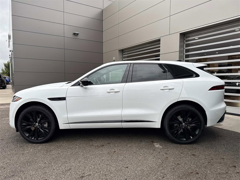 New 2026 Jaguar F-PACE R-Dynamic S image 4