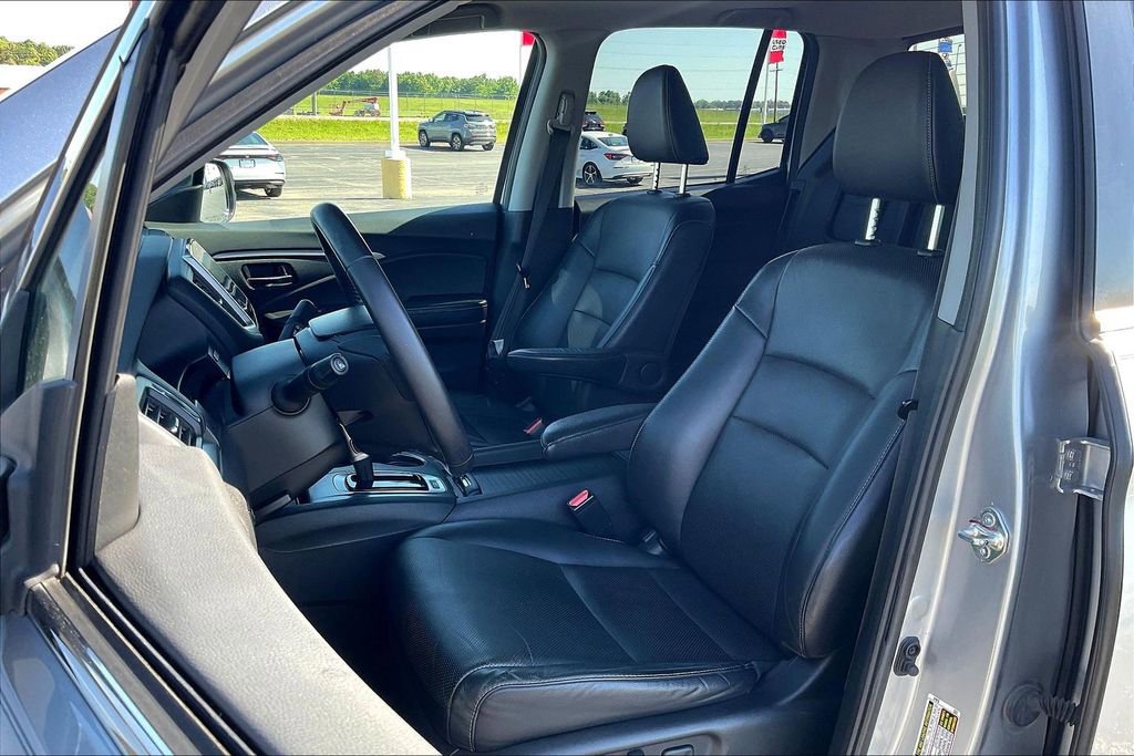 Certified 2019 Honda Ridgeline RTL-T image 11