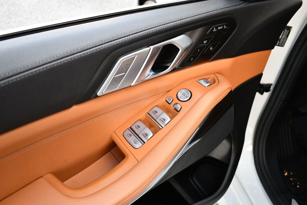 Used 2021 BMW X7 xDrive40i w/ Premium Package 2 image 12