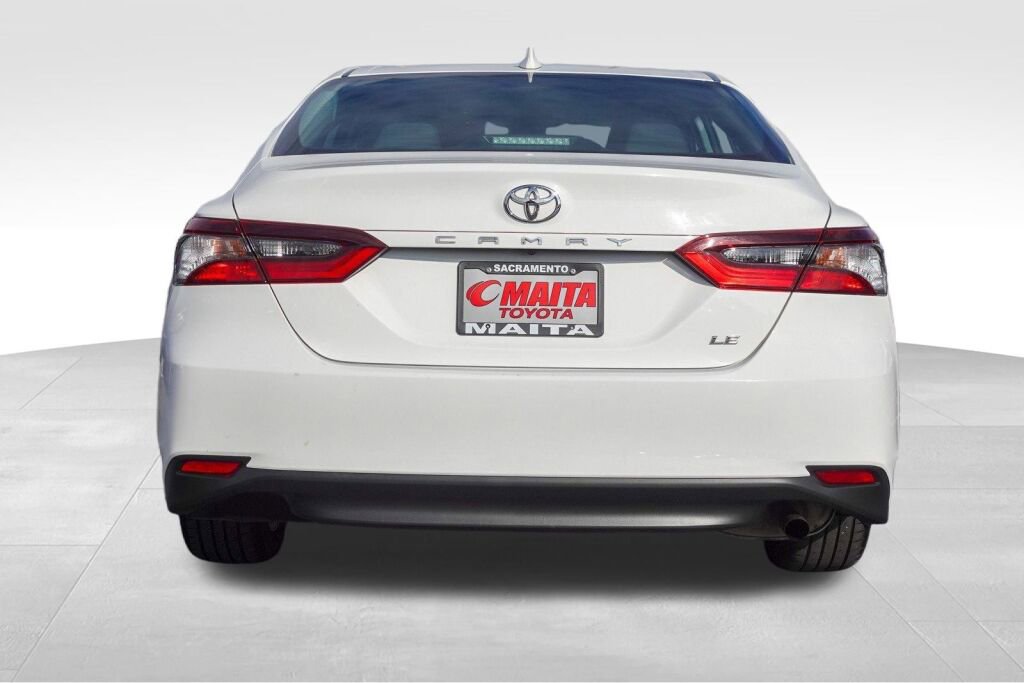 Used 2023 Toyota Camry LE image 4
