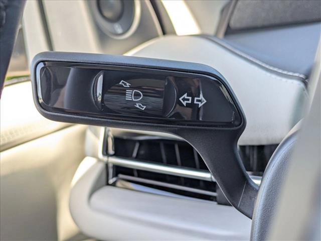 Used 2025 Lincoln Navigator Reserve AWD/4WD image 13