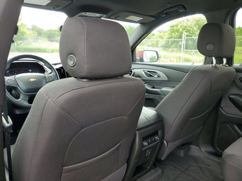 Certified 2023 Chevrolet Traverse LT FWD image 29