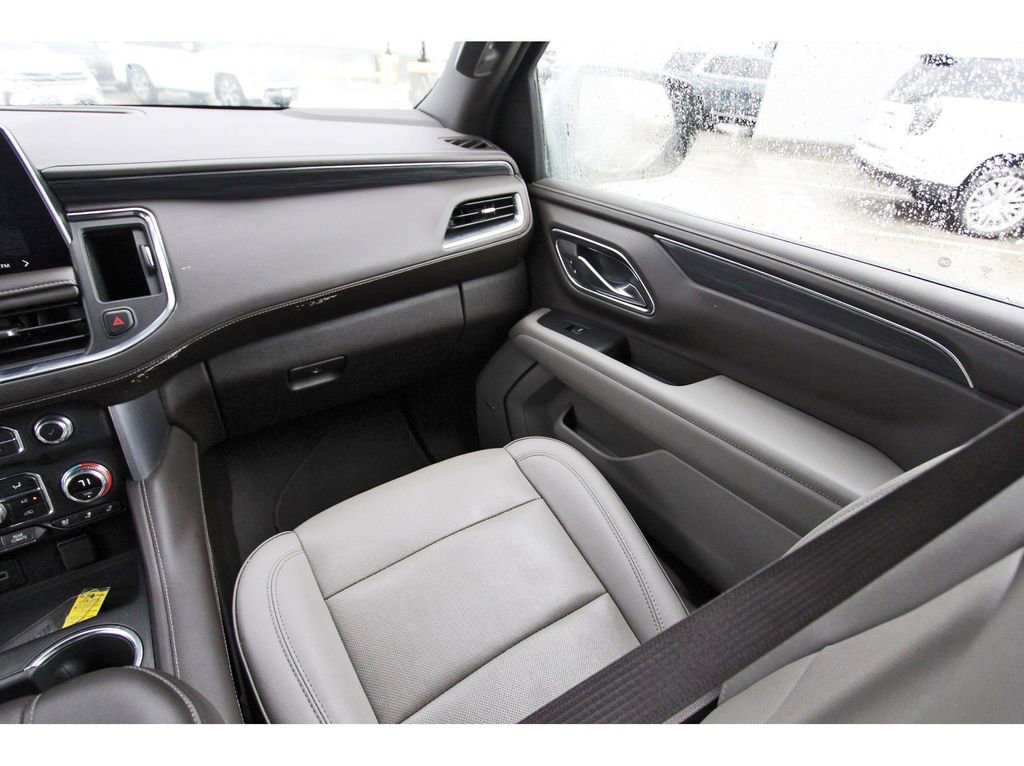Used 2024 GMC Yukon SLT AWD/4WD image 10