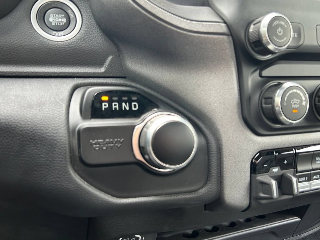 New 2024 RAM 3500 Tradesman AWD/4WD image 23