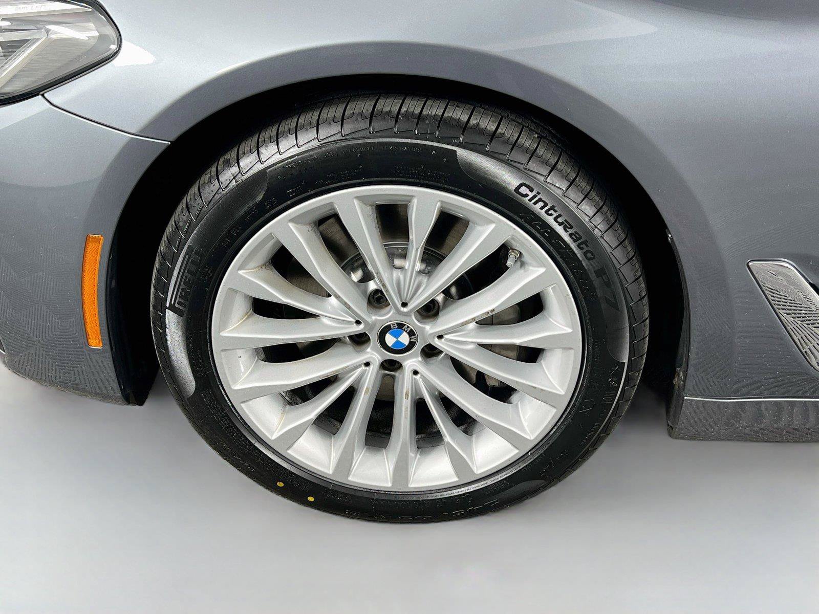 Used 2021 BMW 530i xDrive w/ Premium Package AWD/4WD image 34