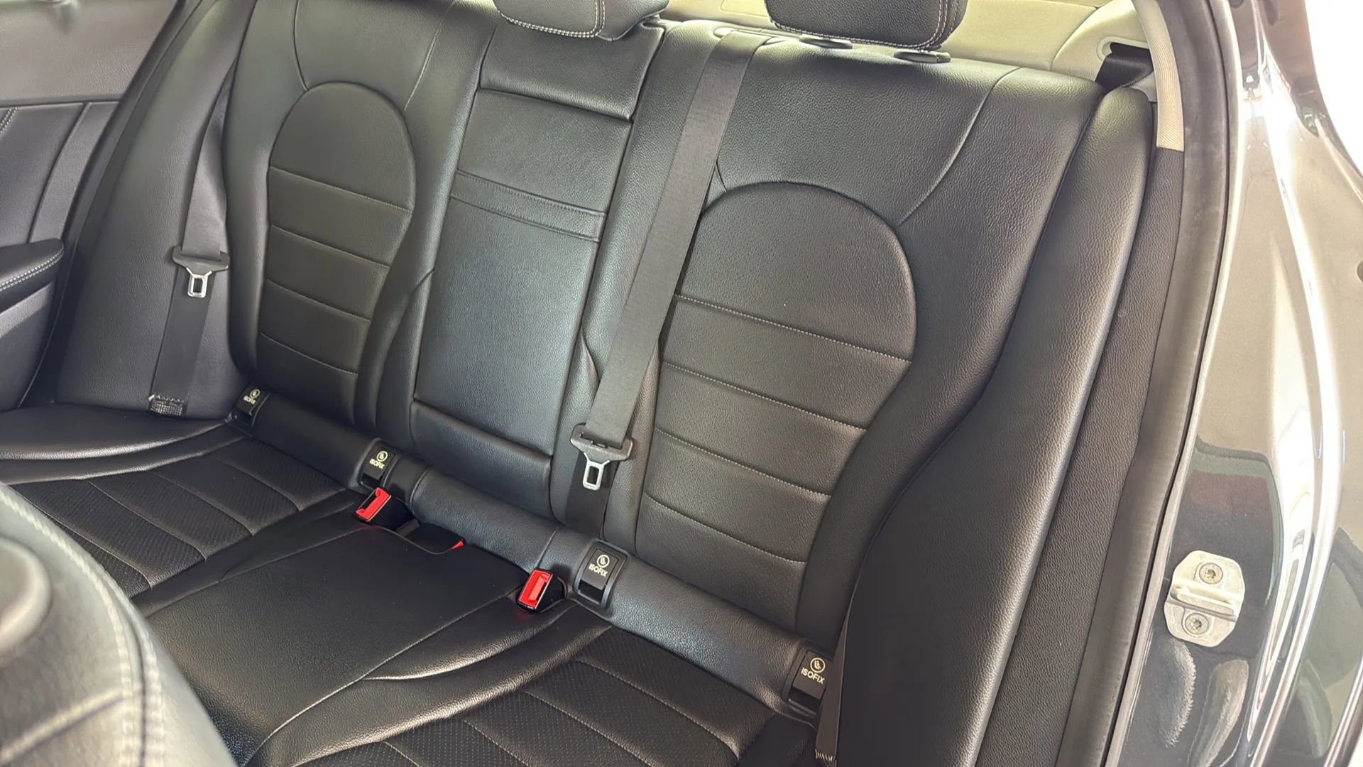 Used 2015 Mercedes-Benz C 300 Sedan image 38