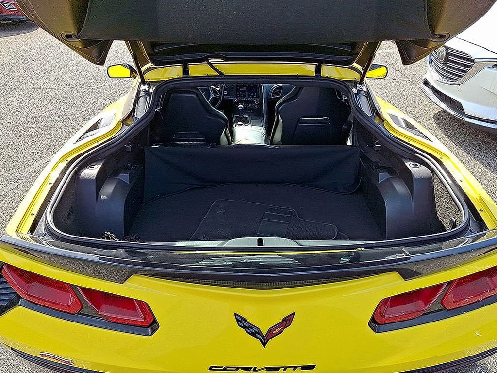 Used 2016 Chevrolet Corvette Stingray Coupe w/ 3LT Preferred Equipment Group image 29