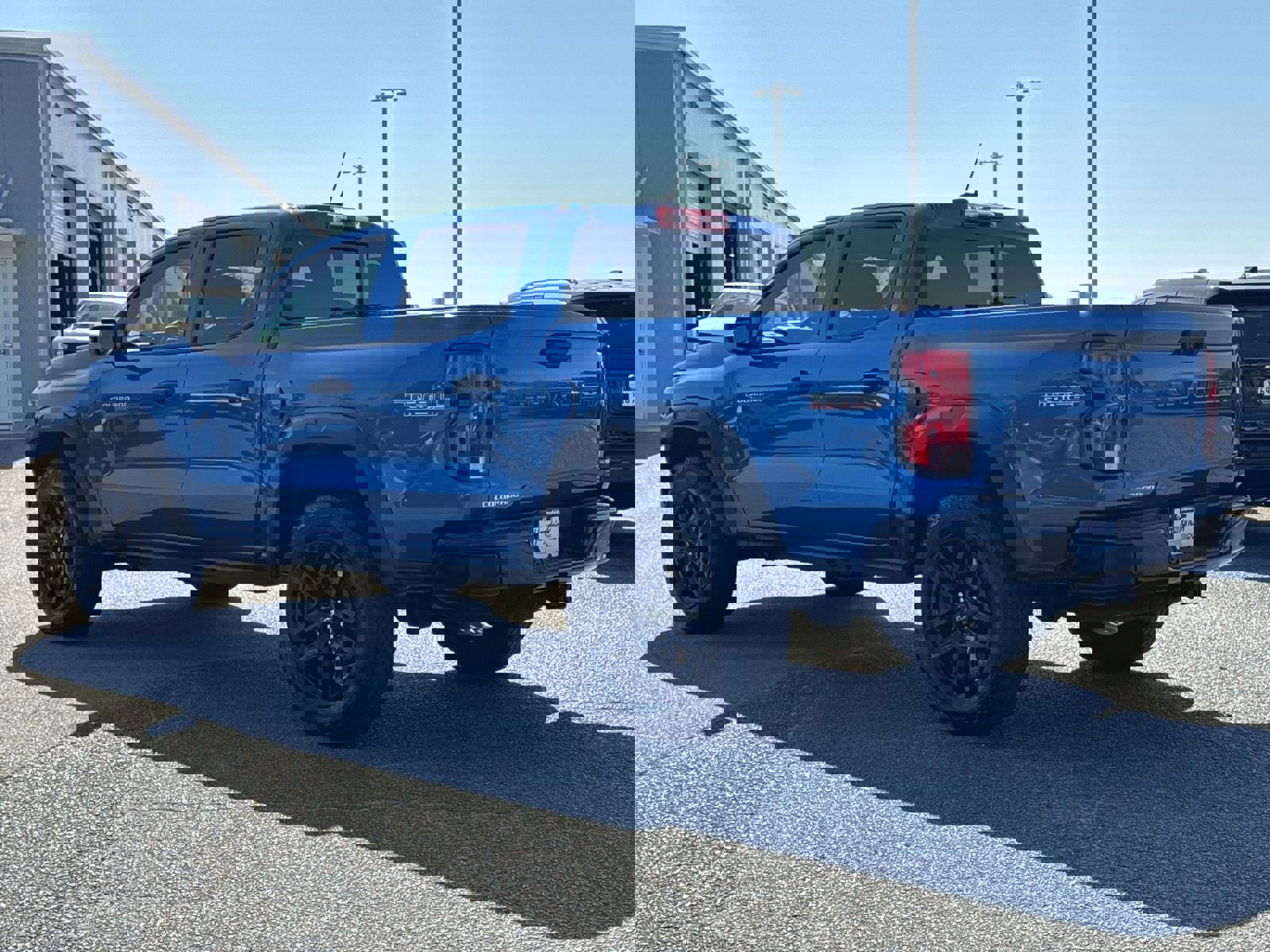 Used 2024 Chevrolet Colorado Trail Boss w/ Advanced Trailering Package image 8