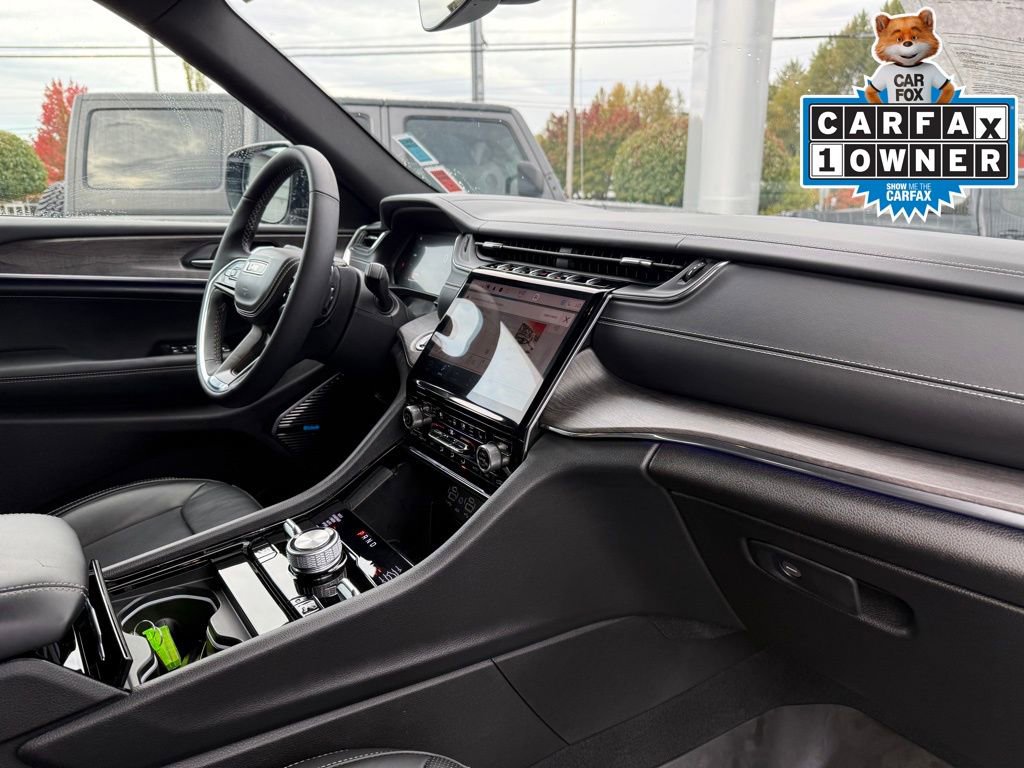 Used 2024 Jeep Grand Cherokee Overland w/ Trailer Tow Package image 24