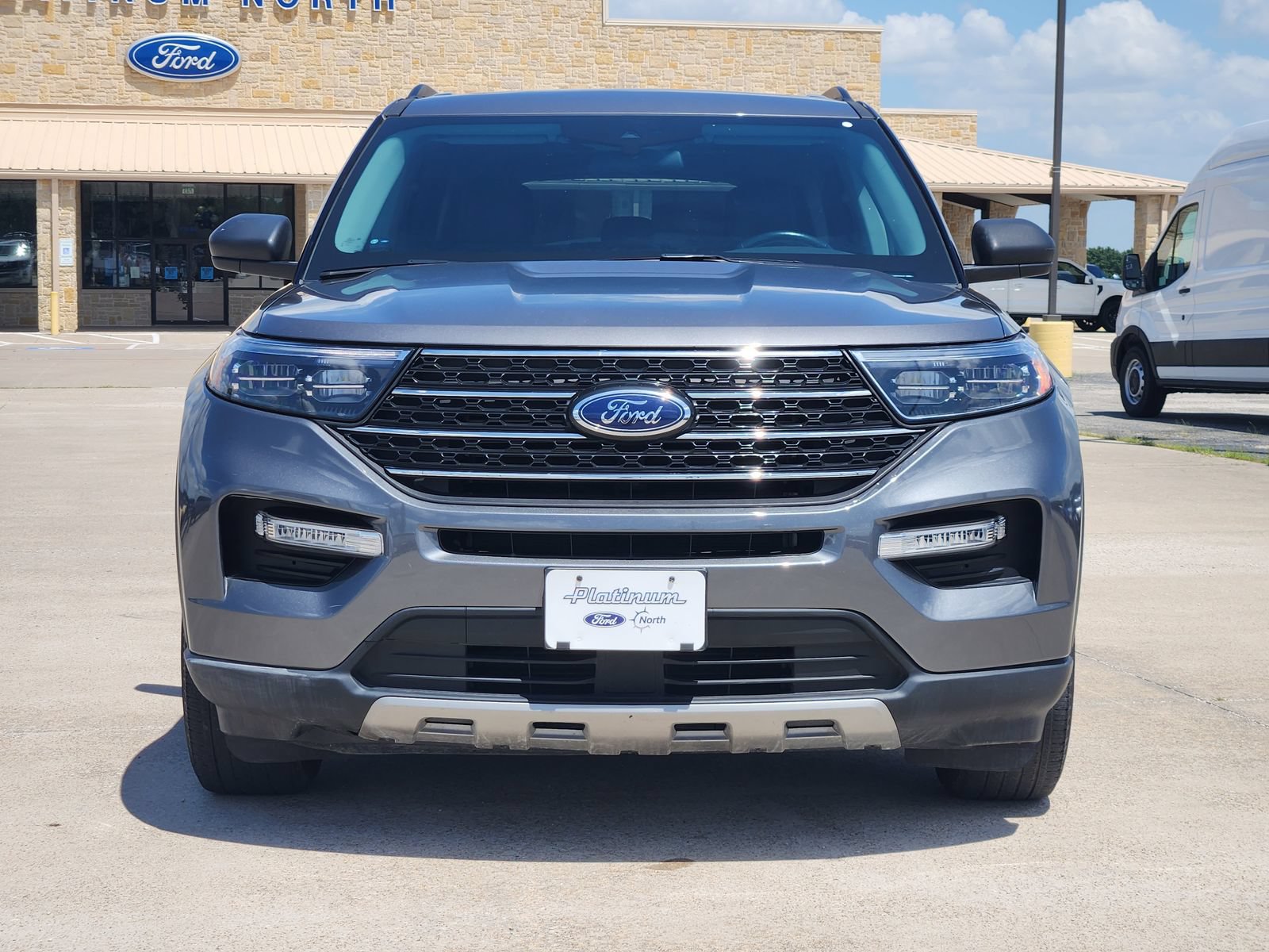 Used 2022 Ford Explorer XLT w/ Equipment Group 202A AWD/4WD image 6